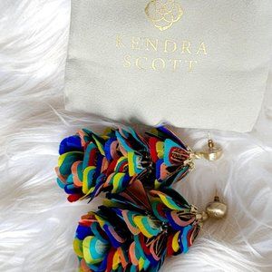 KENDRA SCOTT Lenny 3-tier chandelier real feather earrings (multicolor)